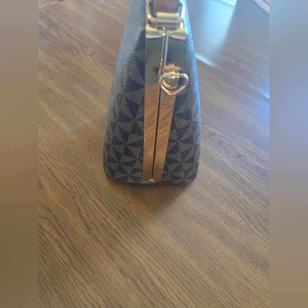 NWT Whitley-B, Monogram Structured Frame Satchel - Cross-body Bag - PETA, VEGAN - Picture 10 of 13